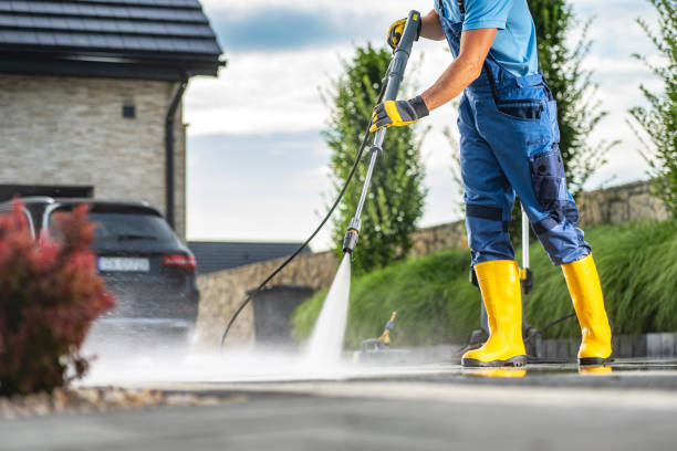 Best Factory Floor Cleaning  in North Prairie, WI